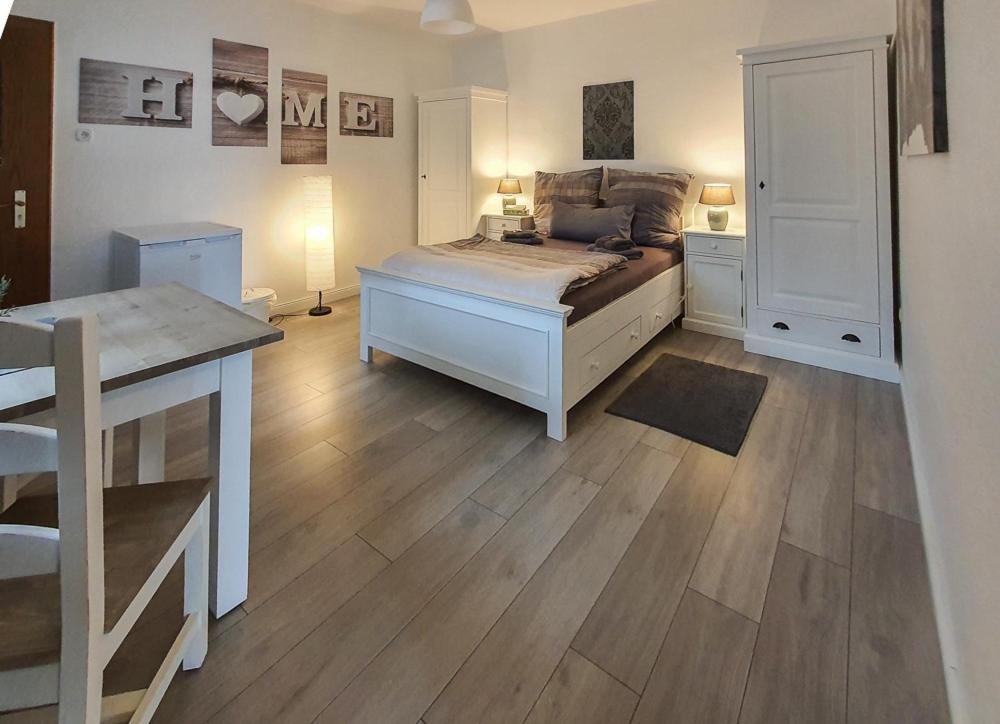 Friendly Home - Klinkerhof Bornheim  Luaran gambar